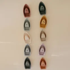 Outlet Mushie Bath Boats