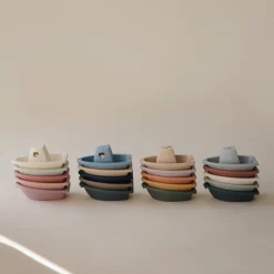 Outlet Mushie Bath Boats