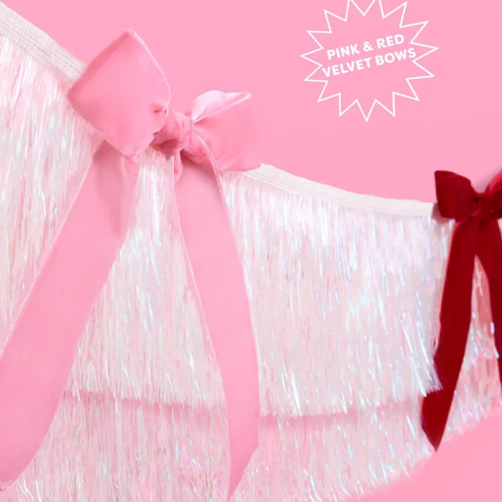 Online xo, Fetti Bow Fringe Banner