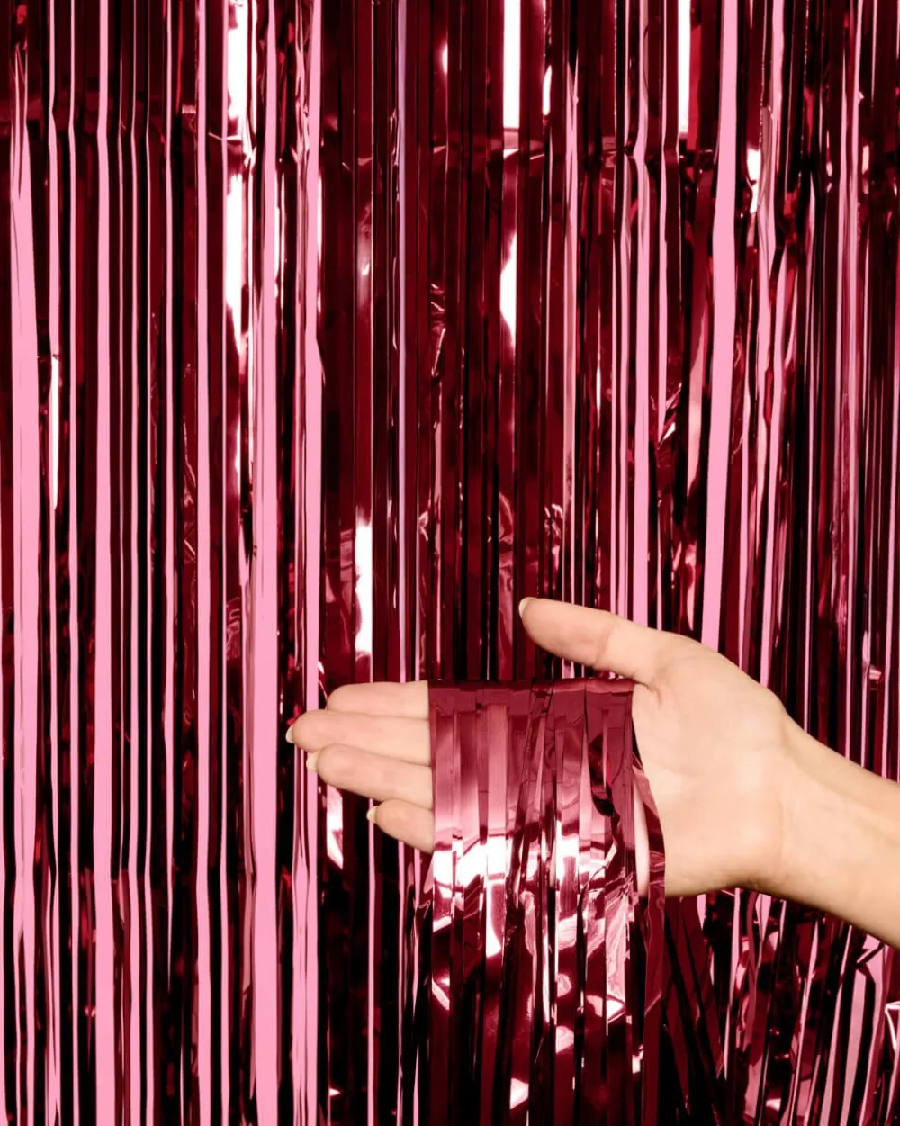 Outlet xo, Fetti Burgundy Foil Fringe Curtain Backdrop