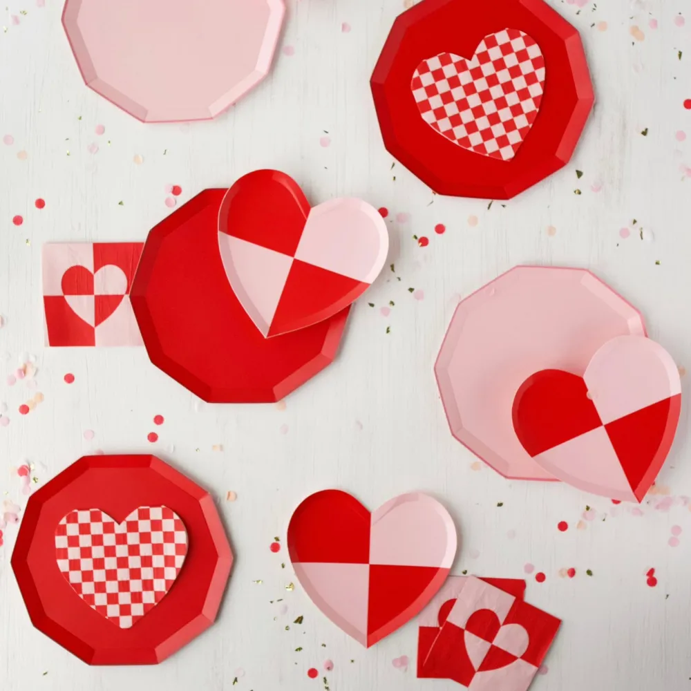 Online Bonjour Fete Check Mate Heart Large Napkins