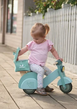 Best Tender Leaf Delivery Scooter