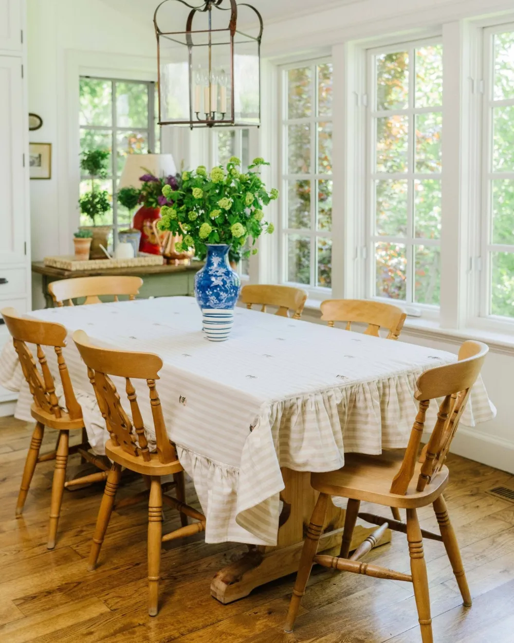 Sale Galley and Fen Flower and Stripes Ruffled Tablecloth