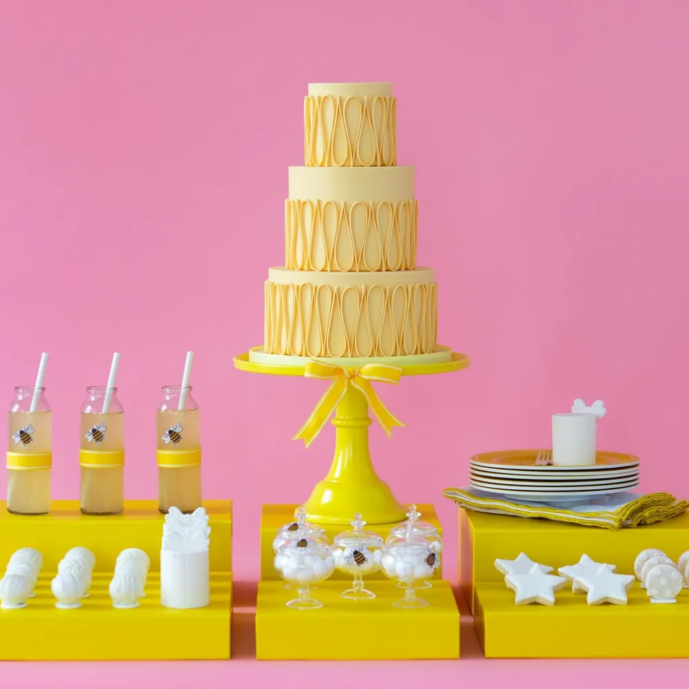 New Bonjour Fete Large Yellow Pedestal Melamine Cake Stand