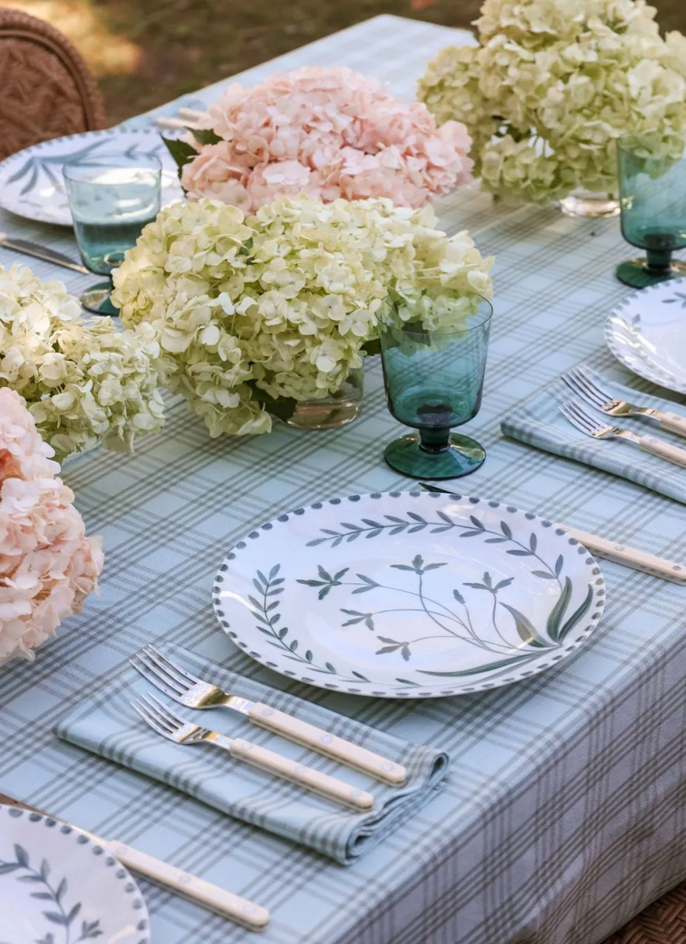 Outlet Heather Taylor Home Montauk Dew Plaid Tablecloth