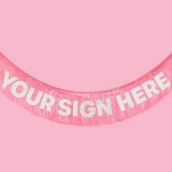Hot xo, Fetti Pink Fringe Banner