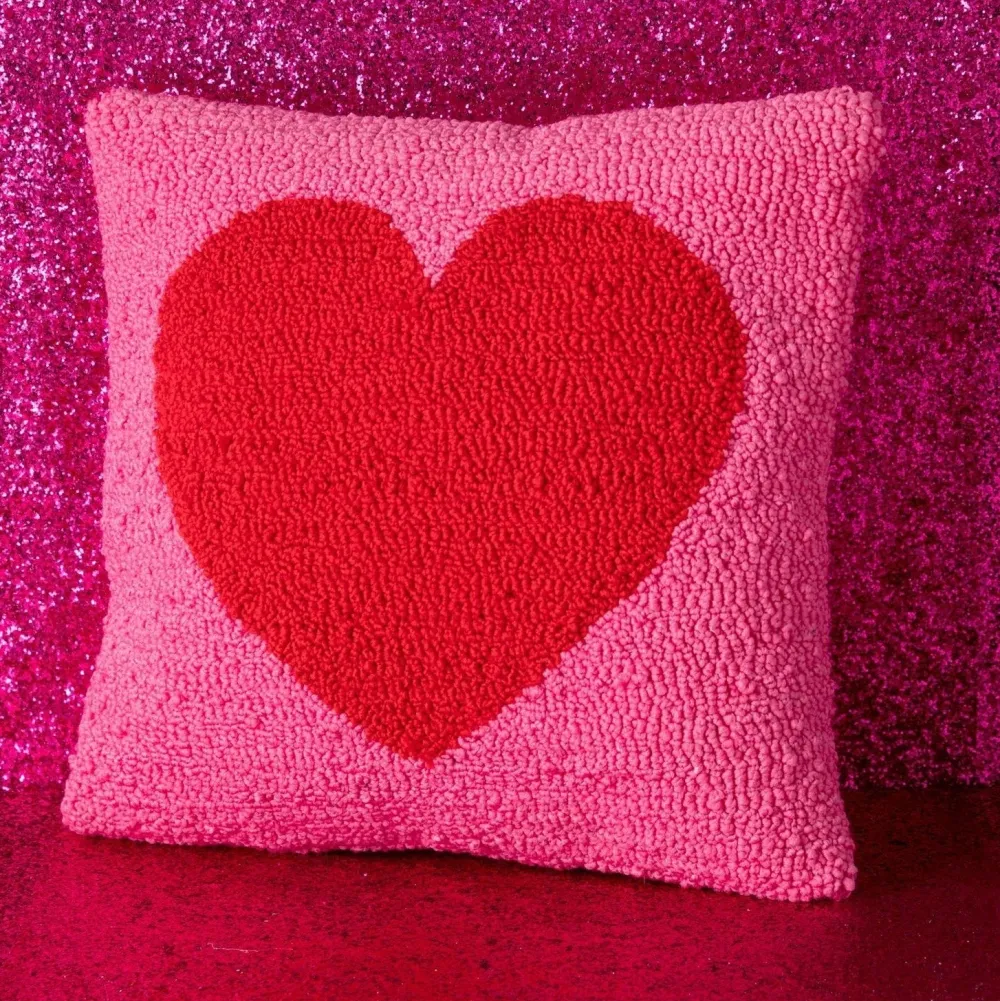 Best Shiraleah Retail Pink Heart Pillow
