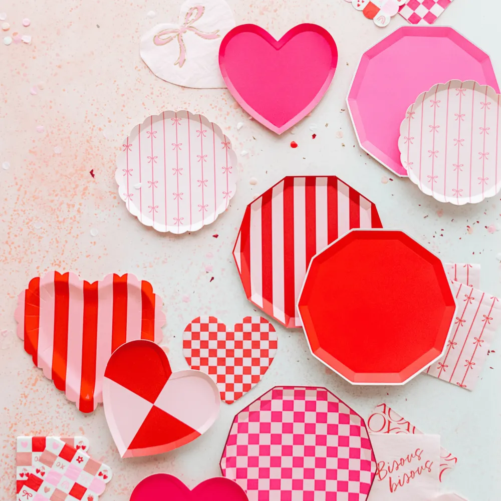 Outlet Bonjour Fete Pink & Red Signature Cabana Stripe Plates