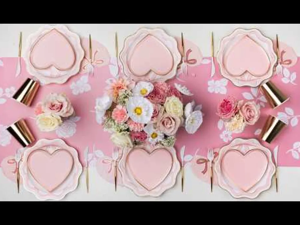 Sale Bonjour Fete Pink Valentine Heart Plates