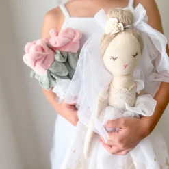 MON AMI Plush Rose Bouquet in Soft Pink by