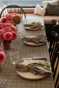 Discount Heather Taylor Home Soho Black Napkins