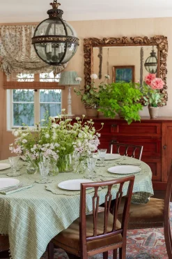 New Heather Taylor Home Soho Olive Tablecloth