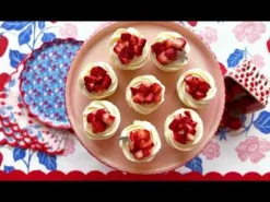 Bonjour Fete Summer Strawberry Large Napkins