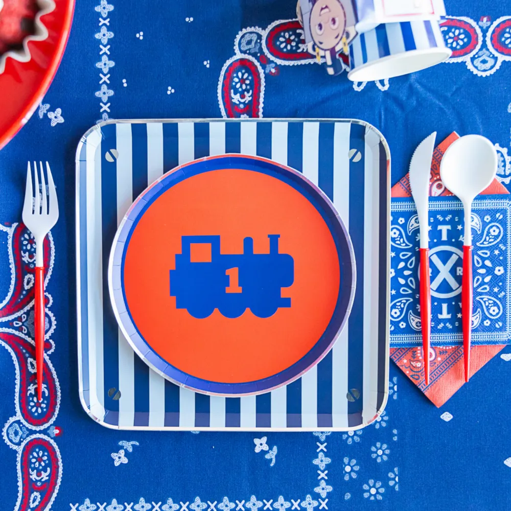 Best Bonjour Fete Thomas & Friends™ Assorted Small Plates
