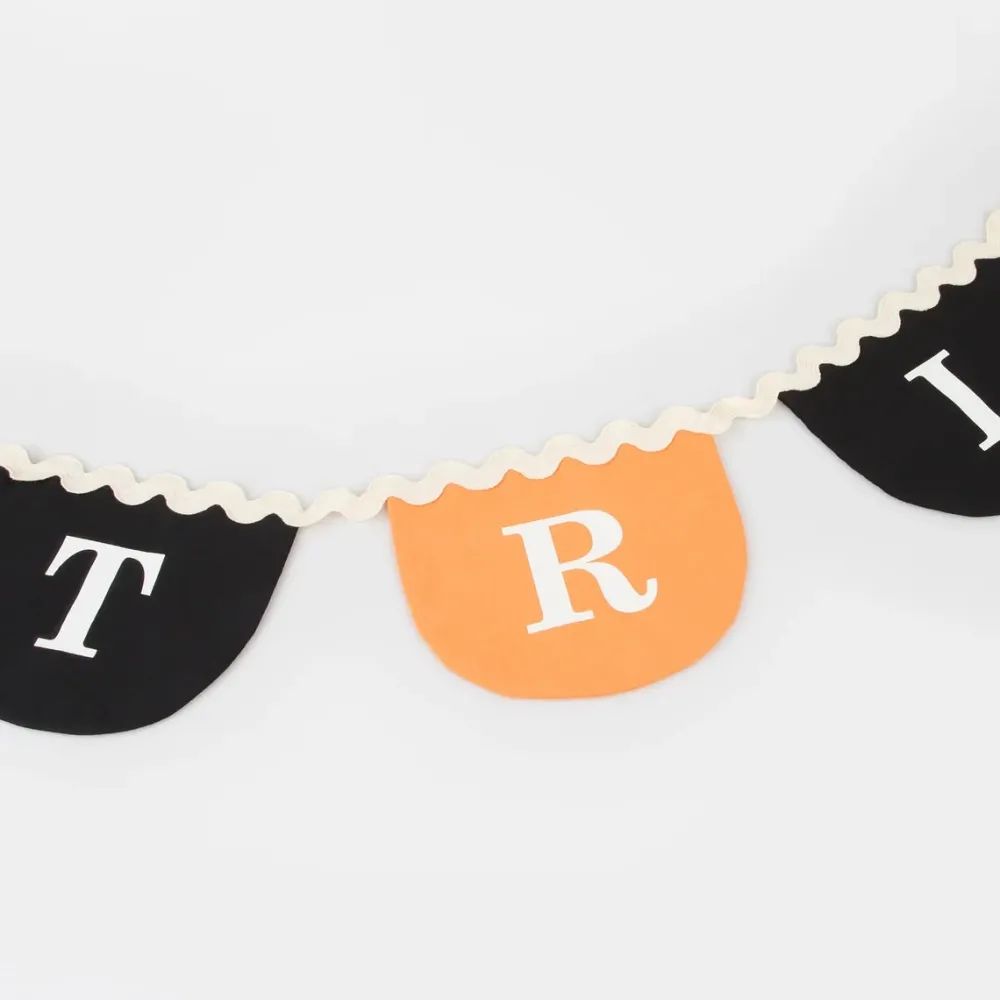 Discount Meri Meri Trick or Treat Halloween Banner Garland