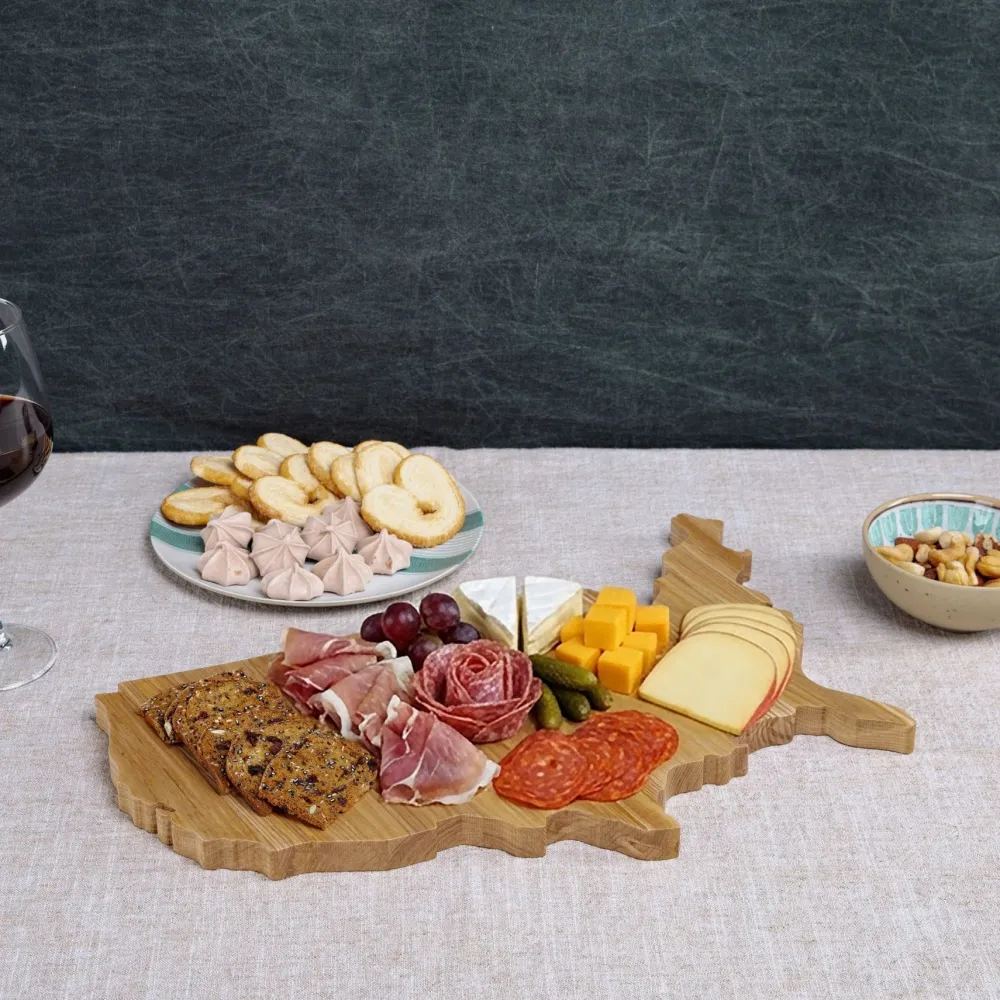 New Picnic Time Family of Brands USA Map Serving Board