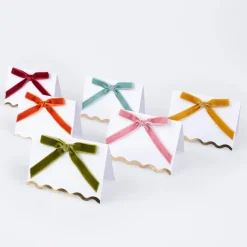 Meri Meri Velvet Bow Scalloped Place Cards