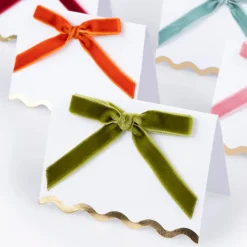 Meri Meri Velvet Bow Scalloped Place Cards