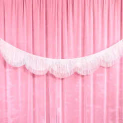 Best xo, Fetti White Scalloped Fringe Banner