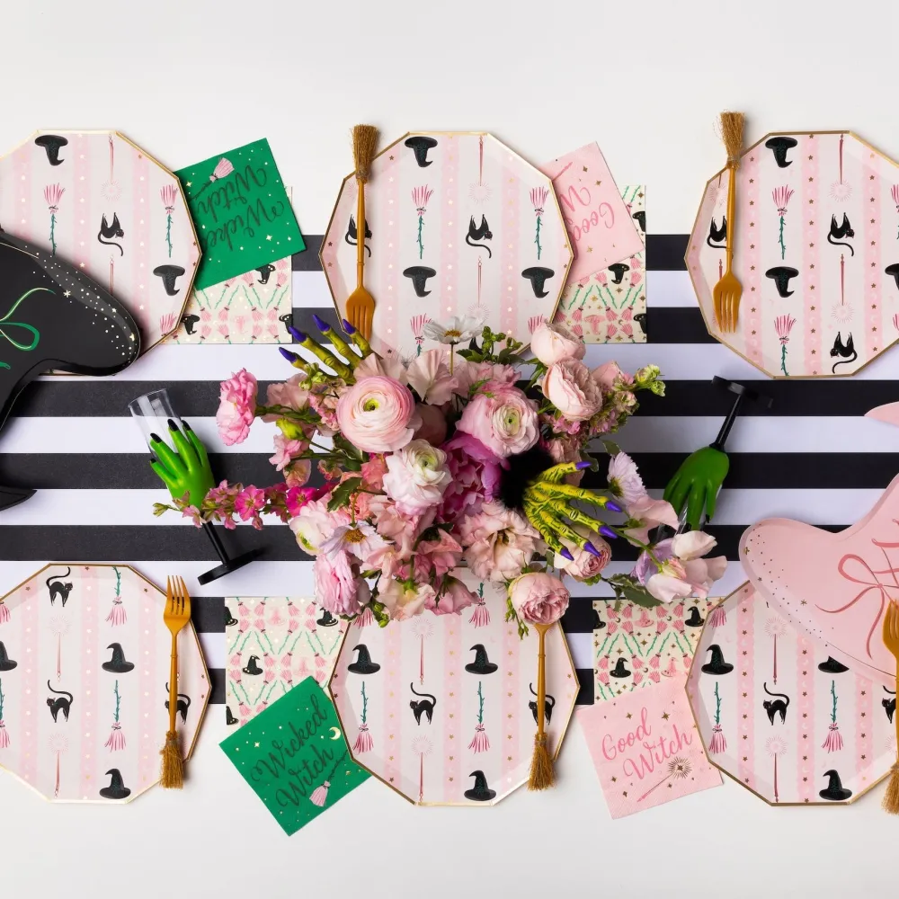Discount Bonjour Fete Witch Hat & Broom Large Napkins